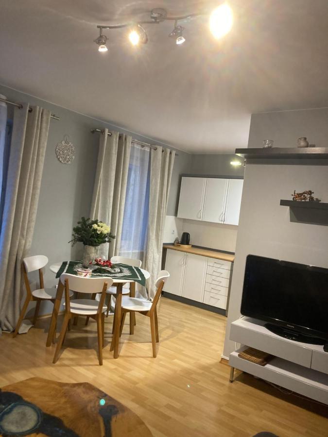 Apartament Deluxe Jelenia Góra Esterno foto
